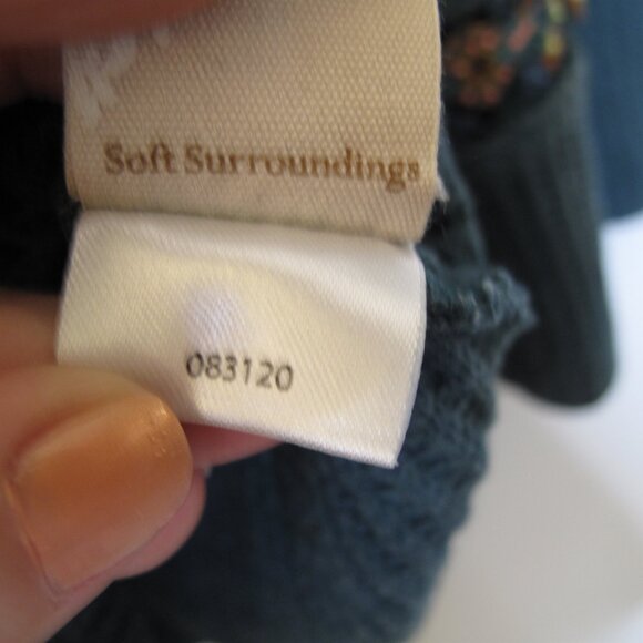 SOFT SURROUNDINGS Gabriel Top Boho Embroidered Thermal - Picture 8 of 11